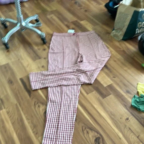 Red checkered pants - Picture 2 of 6